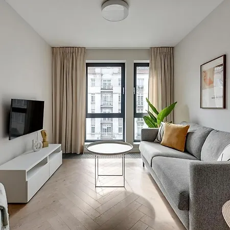 Lägenhet Bank Polski Center With Parking By Lion Gdynia