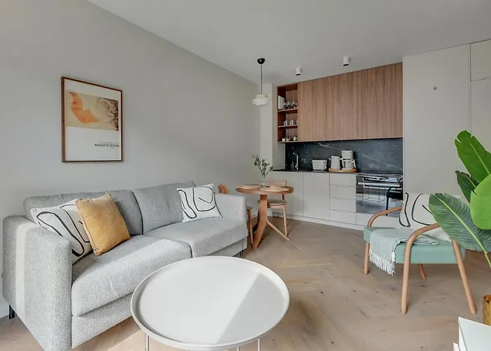 Bank Polski Center With Parking By Lion Gdynia