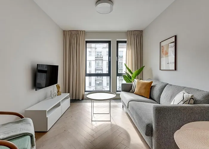 Lägenhet Bank Polski Center With Parking By Lion Gdynia